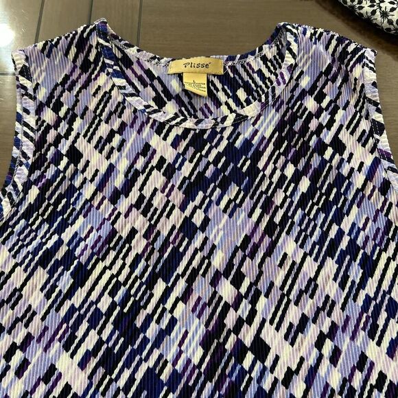 90s Vintage Blue and white sleeveless top - Picture 3 of 3